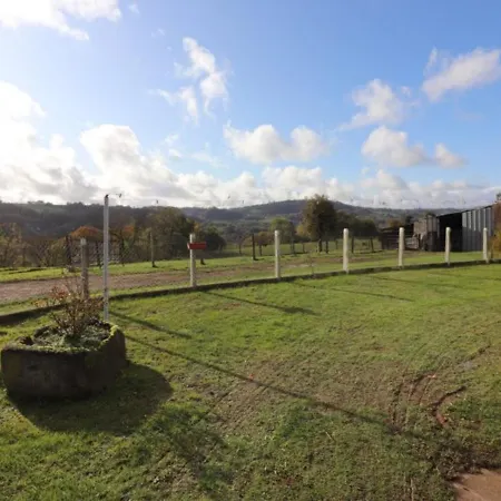 Authentique Avec Jardin, Terrasse Et Wifi Pres De Salers Et Puy Mary - Fr-1-742-153 بيت للعطل Drugeac